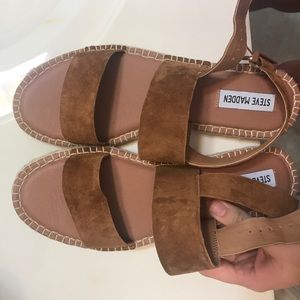 NEVER WORN STEVE MADDEN SANDALS!!!